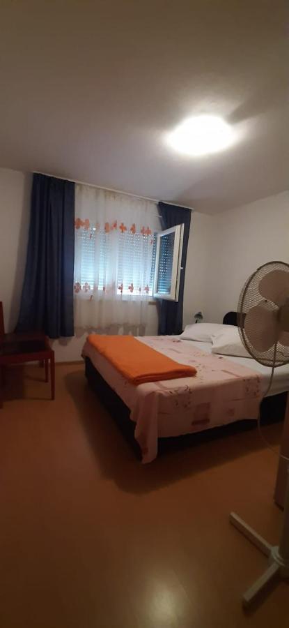 Holiday Home Zeljana Каприе Екстериор снимка