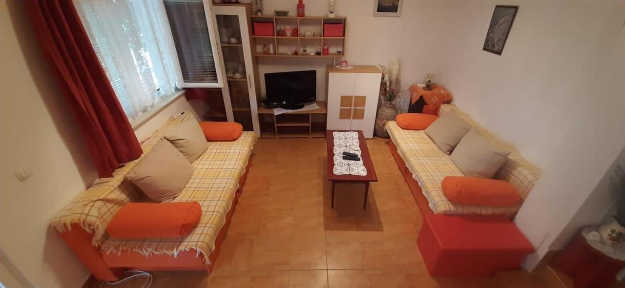 Holiday Home Zeljana Каприе Екстериор снимка