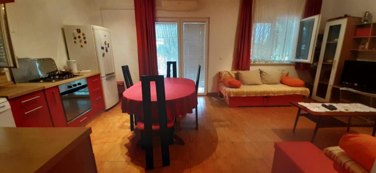 Holiday Home Zeljana Каприе Екстериор снимка