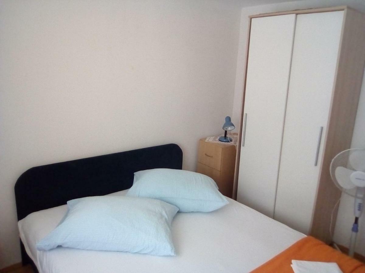 Holiday Home Zeljana Каприе Екстериор снимка